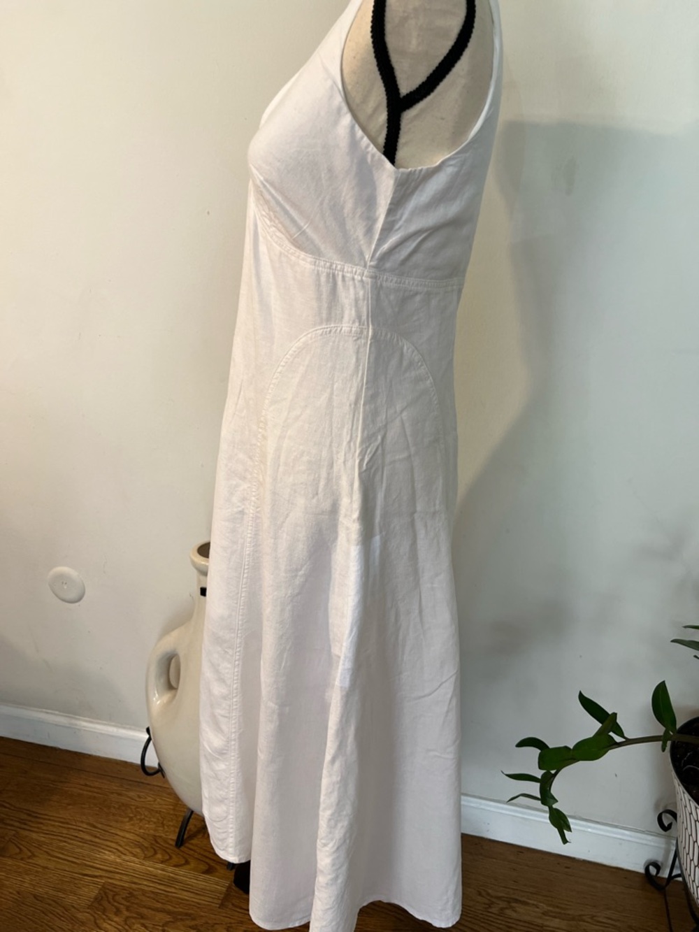 Banana Republic White V-Neck Midi Dress - Picture 12 of 16